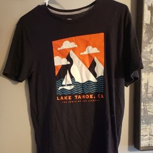 Old navy mens small graphic t shirt